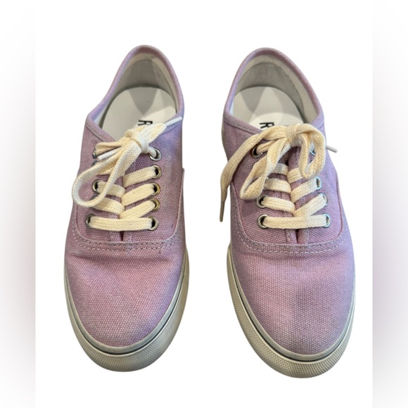 Re/Done REDONE 70s Vintage Low Top Skate Sneakers in Faded Lilac